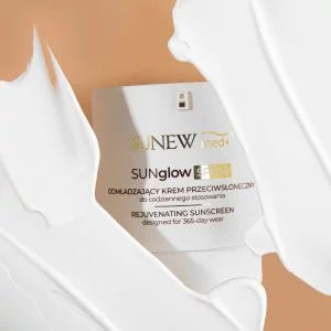 SUNGLOW SPF50 CRÈME SOLAIRE RAJEUNISSANTE (POUR UN USAGE QUOTIDIEN) SUNEWMED+