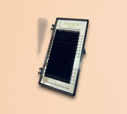 Extensions de cils Noir intense collection Paris by Lalka Paris méthode cil à cil
