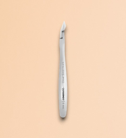 STALEKS PRO Expert 20 8 mm Envy Tweezers